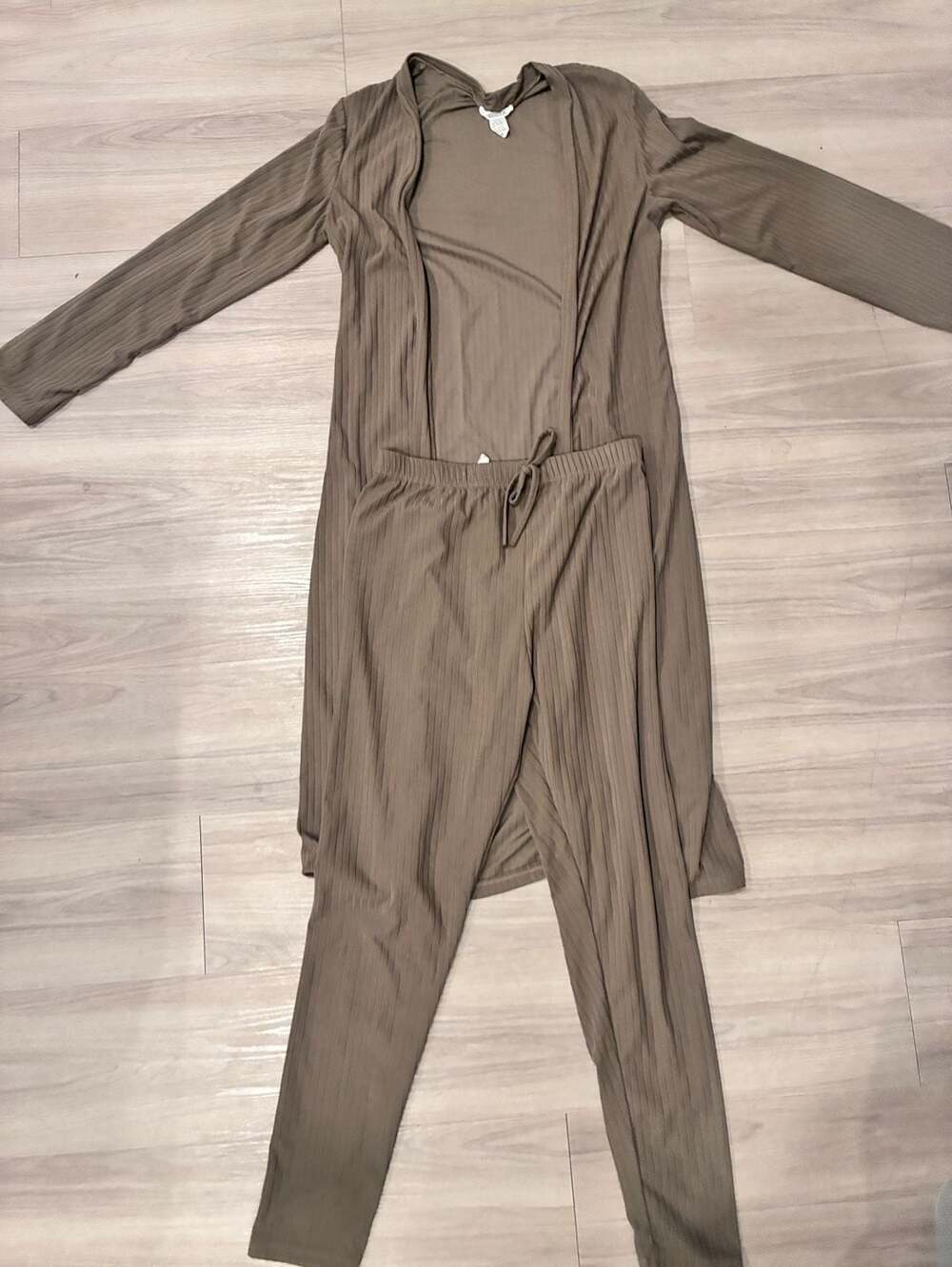 Capella Ribbed Lounge Set Size M Taupe Cardigan And Pants